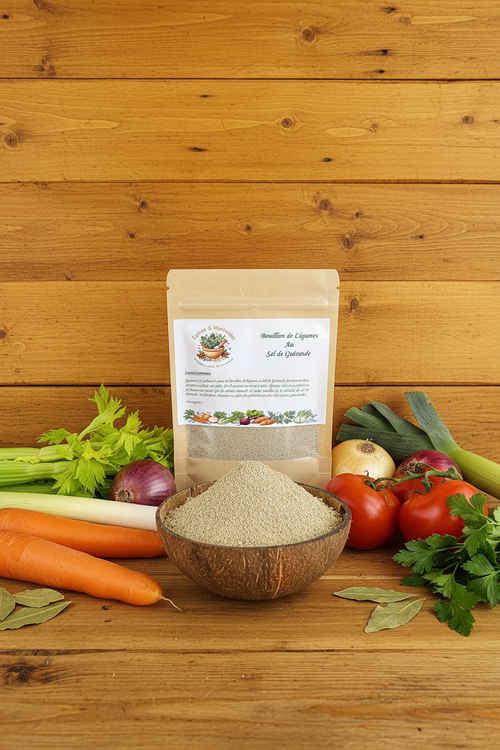 Bouillon de Légumes avec bol et légumes